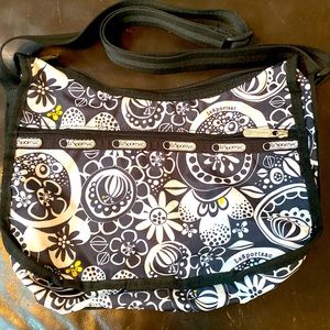 LeSportsac Shoulderbag/cross-body, 12” wide, 8” high, 6” deep